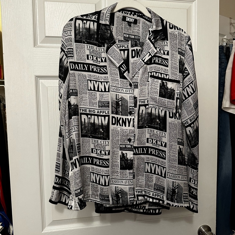 DKNY Monochrome Newspaper Print Pajama Set